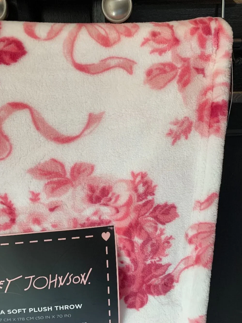 Betsey Johnson Plush Throw Pink Roses & Ribbons 50x70